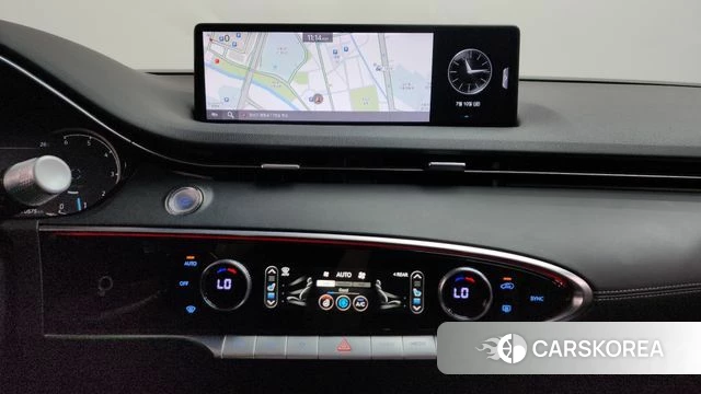 Genesis GV70 2021 Черный из Кореи, фото 3