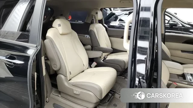 Kia Carnival 4th generation 2022 Черный из Кореи, фото 3