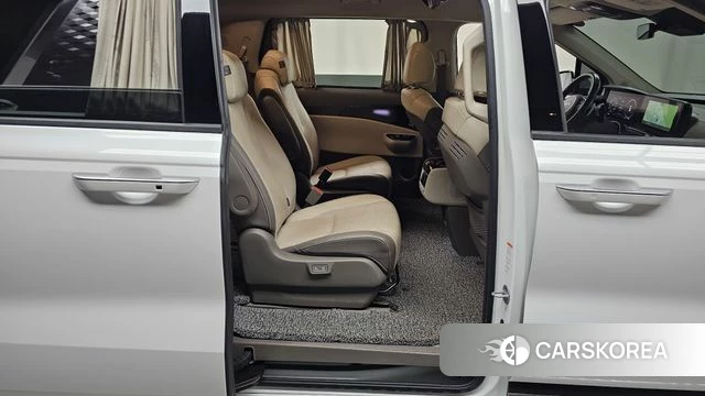 Kia Carnival 4th generation 2023 Белый из Кореи, фото 3