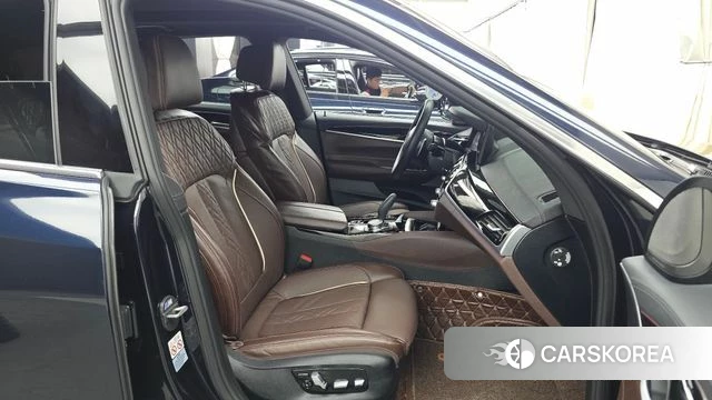 BMW 6 Series GT (G32) 2023 Черный из Кореи, фото 3