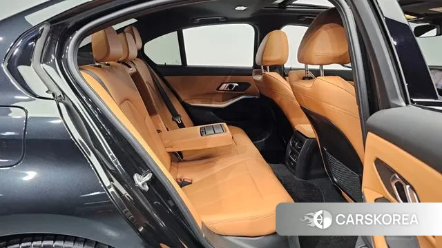 BMW 3 Series (G20) 2023 Черный из Кореи, фото 3