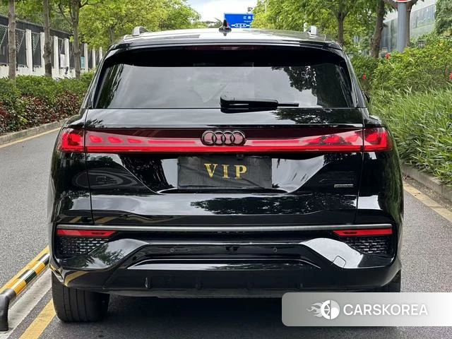 Audi Q6 2023 Черный из Китая, фото 3