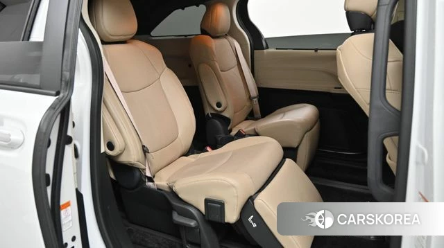 Toyota Sienna 4th Generation 2023 Белый из Кореи, фото 3