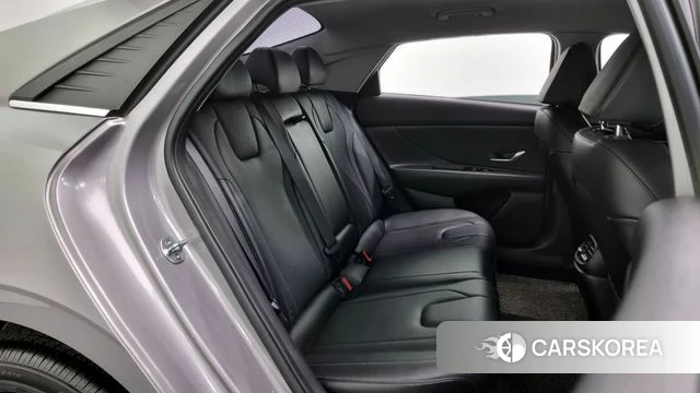 Hyundai Avante (CN7) 2020 Серебряный из Кореи, фото 3