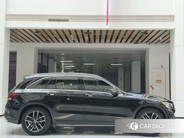 Mercedes-Benz GLC 2021 Черный из Китая, фото 3