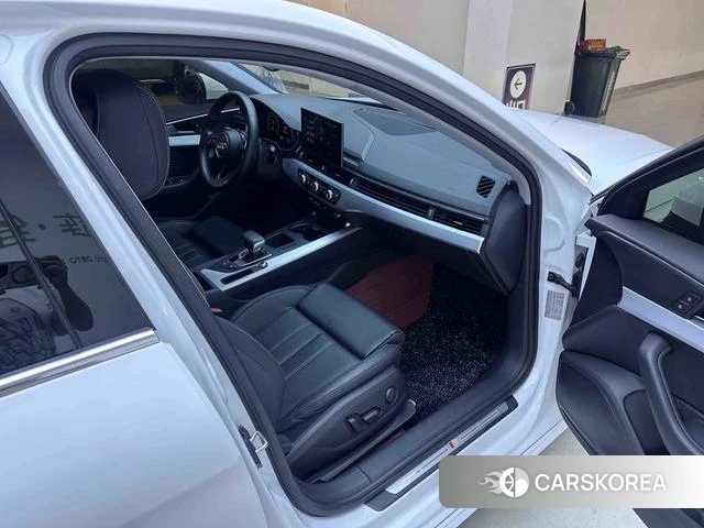 Audi A4L 2022 Белый из Китая, фото 3