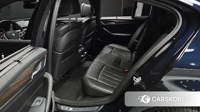 BMW 5 Series (G30) 2018 Черный из Кореи, фото 3