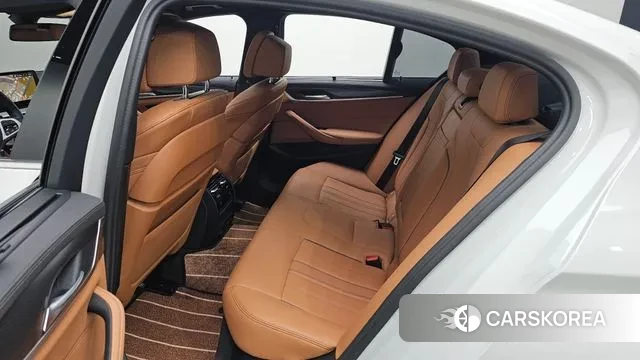 BMW 5 Series (G30) id 3472483 из Кореи 3