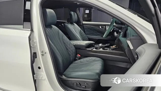 Kia K8 Hybrid 2023 Белый из Кореи, фото 3