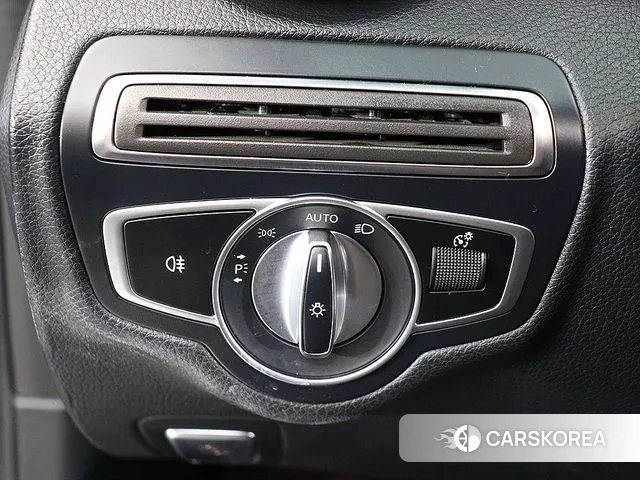 Mercedes-Benz C-Class W205 2019 Черный из Кореи, фото 3