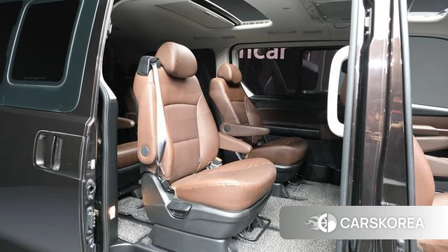 Hyundai The New Grand Starex 2018 Песочный из Кореи, фото 3
