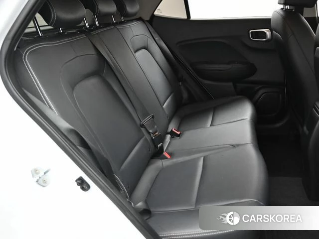 Hyundai Venue 2022 Белый из Кореи, фото 3