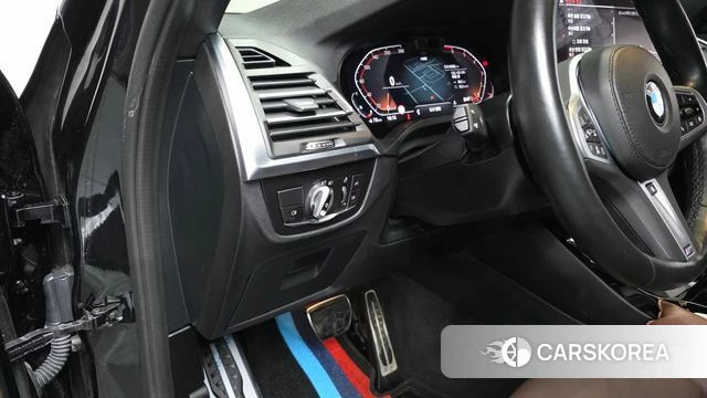 BMW X3 (G01) 2022 Черный из Кореи, фото 3