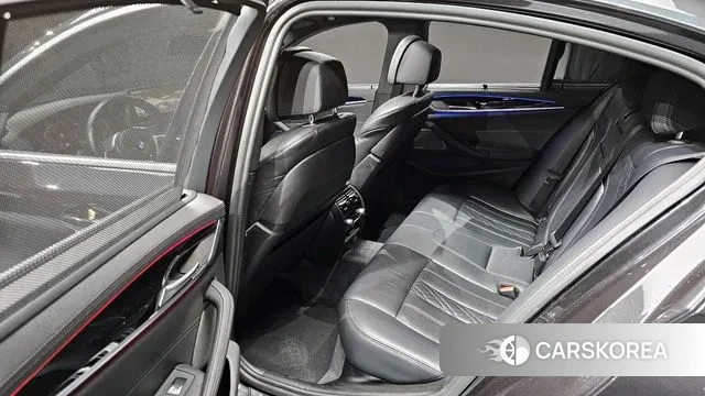 BMW 5 Series (G30) 2022 Серый из Кореи, фото 3