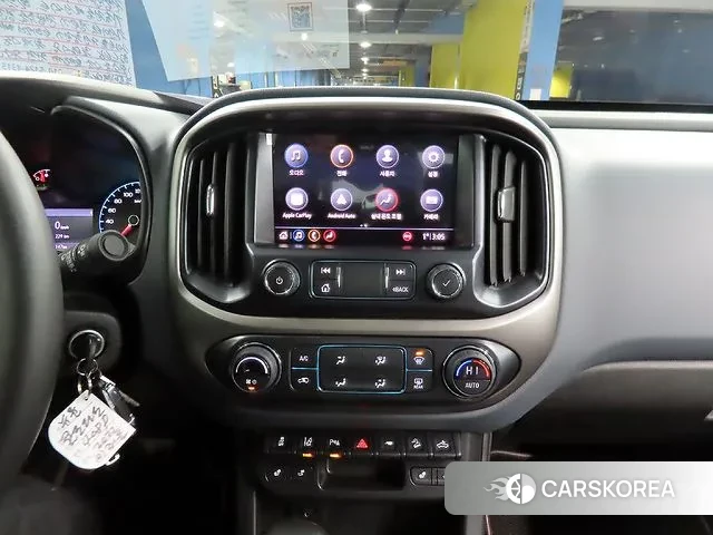 Chevrolet (GM Daewoo) Real New Colorado 2022 Черный из Кореи, фото 3