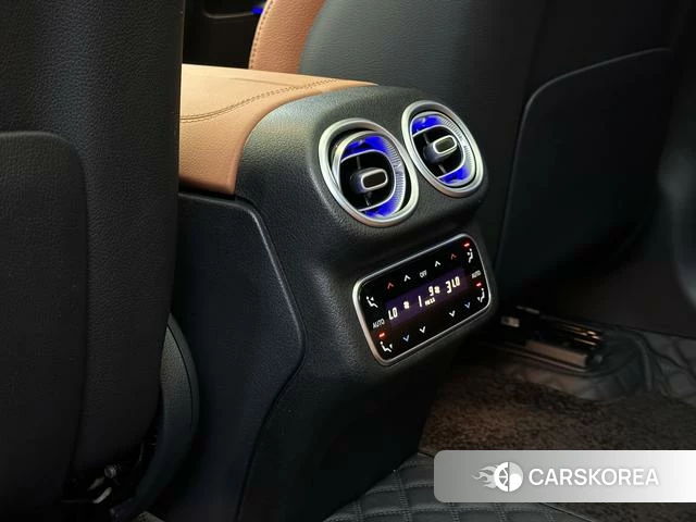 Mercedes-Benz GLC 2023 Белый из Китая, фото 3