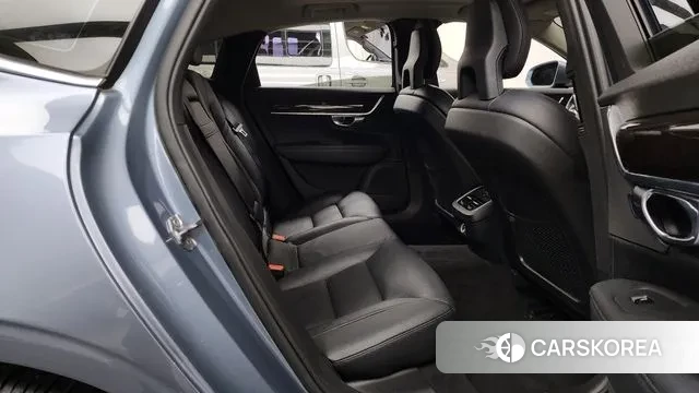 Volvo S90 2018 Светло-серебряный цвет из Кореи, фото 3