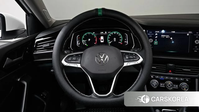 Volkswagen 7th Generation of Jetta 2024 Белый из Кореи, фото 3