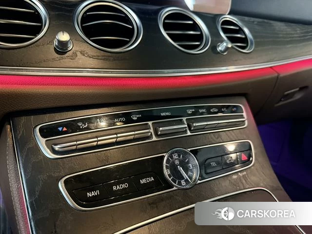 Mercedes-Benz E-class 2018 Черный из Китая, фото 3