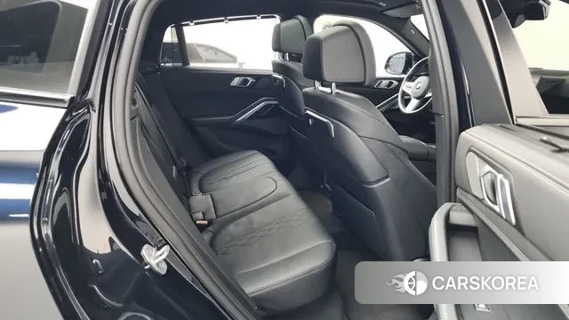 BMW X6 (G06) 2025 Черный из Кореи, фото 3