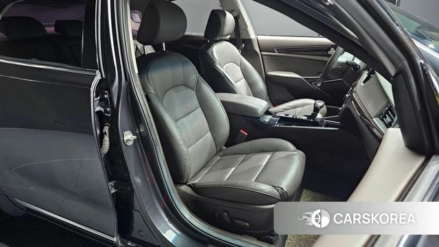 Kia Come New K7 2018 Серый из Кореи, фото 3