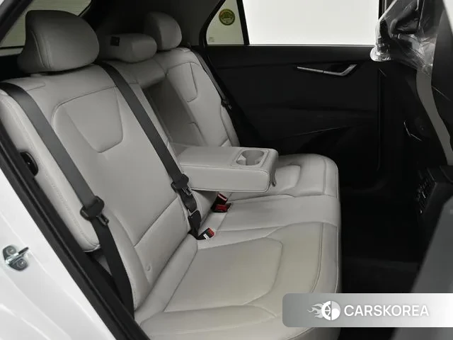 Kia Di Ol Nu Niro 2022 Белый из Кореи, фото 3