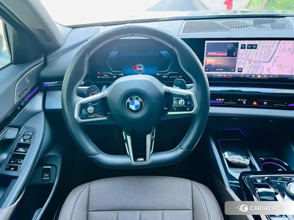 BMW 5 series 2024 Silver/gray из Китая, фото 3
