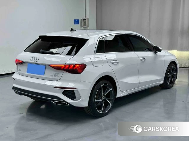Audi A3 2022 Белый из Китая, фото 3