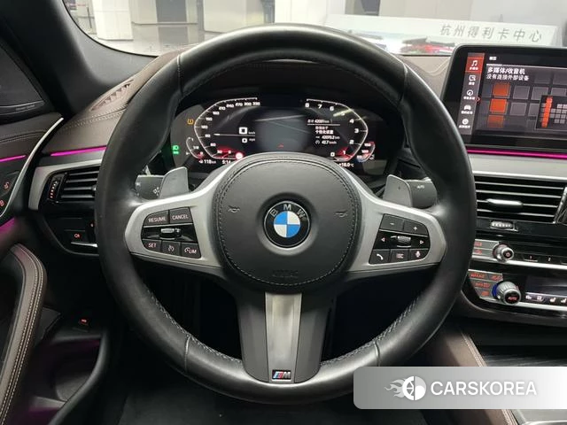 BMW 5 series 2022 Черный из Китая, фото 3