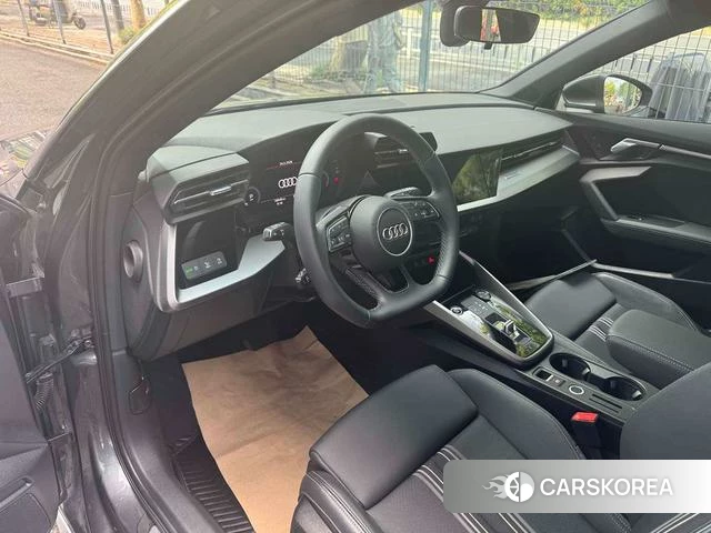 Audi A3 2023 Темно-серый из Китая, фото 3