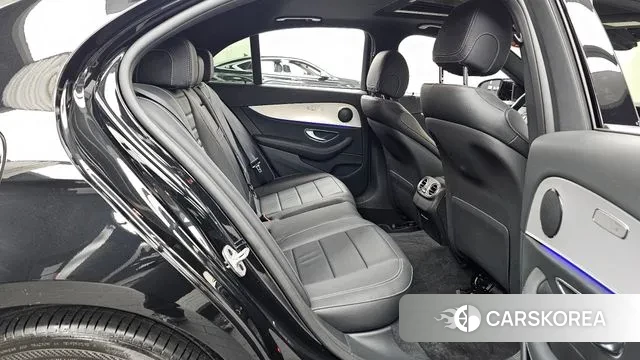 Mercedes-Benz E-Class W213 2021 Черный из Кореи, фото 3