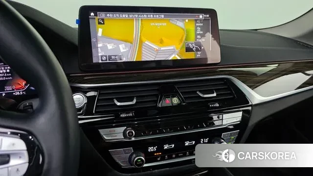 BMW 5 Series (G30) 2023 Черный из Кореи, фото 3