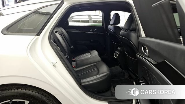 Kia K5 3rd generation 2023 Белый из Кореи, фото 3