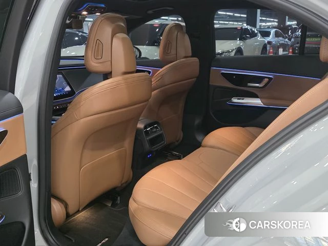 Mercedes-Benz E-Class W214 2026 Серебристо-серый из Кореи, фото 3
