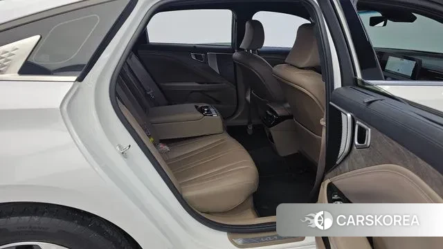 Kia K8 Hybrid 2023 Белый из Кореи, фото 3