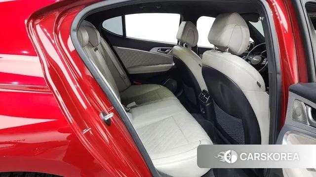 Genesis The New G70 2023 Красный из Кореи, фото 3