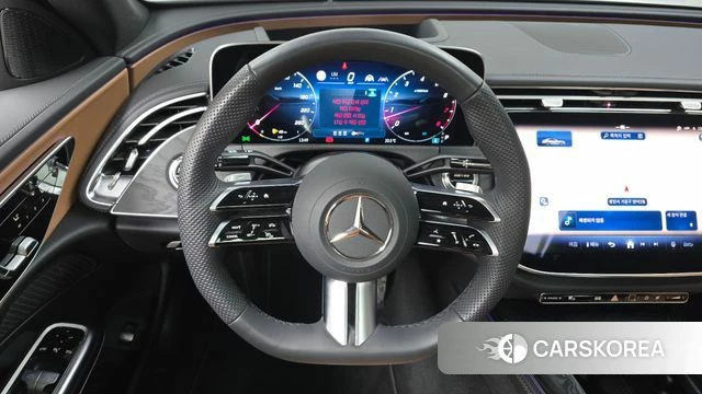 Mercedes-Benz E-Class W214 2025 Белый из Кореи, фото 3