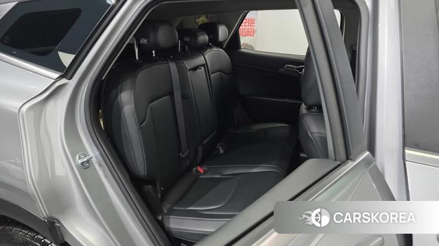 Kia Sportage 5th Generation Hybrid 2022 Серебристо-серый из Кореи, фото 3