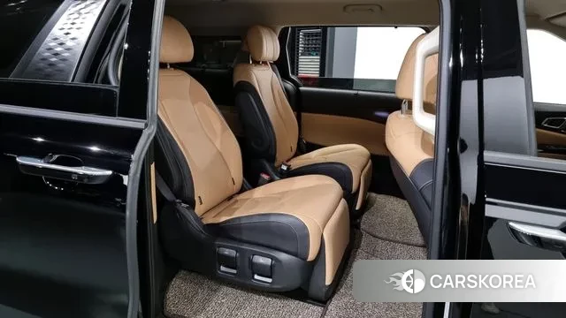 Kia Carnival 4th generation 2023 Черный из Кореи, фото 3