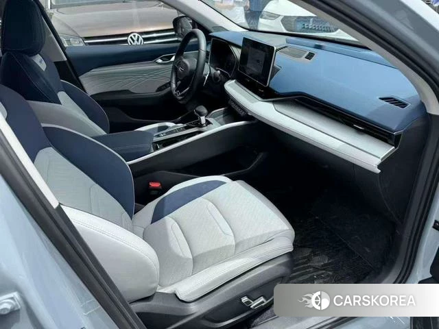 Geely Automobile Xingrui 2023 Синий из Китая, фото 3