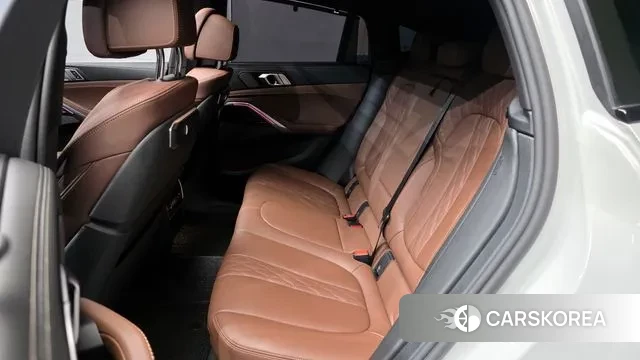 BMW X6 (G06) 2025 Белый из Кореи, фото 3