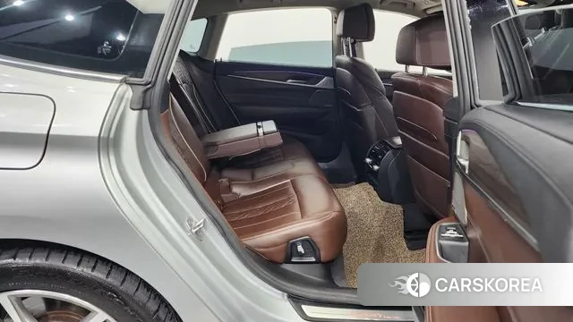 BMW 6 Series GT (G32) 2018 Серебряный из Кореи, фото 3