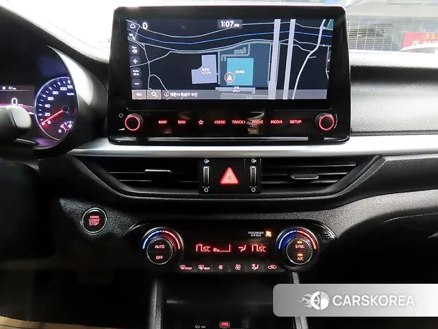 Kia The New K3 2nd generation 2021 Белый из Кореи, фото 3