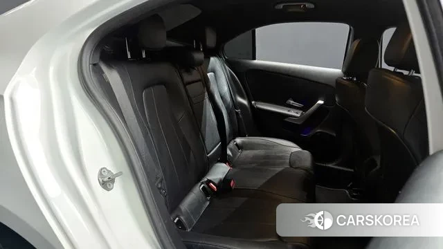 Mercedes-Benz A-Class W177 2022 Белый из Кореи, фото 3