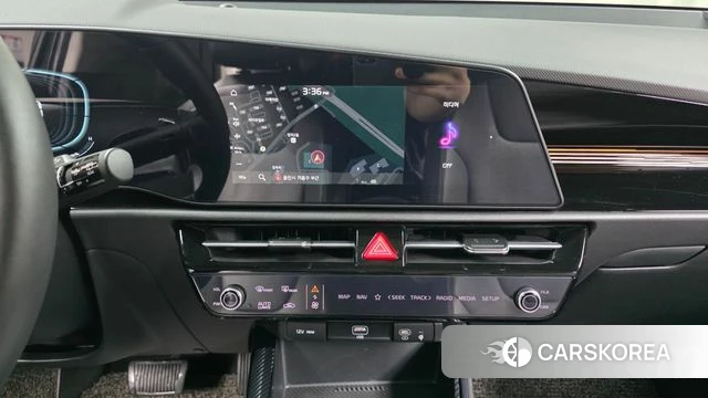 Kia Di Ol Nu Niro 2022 Темно-зеленый из Кореи, фото 3