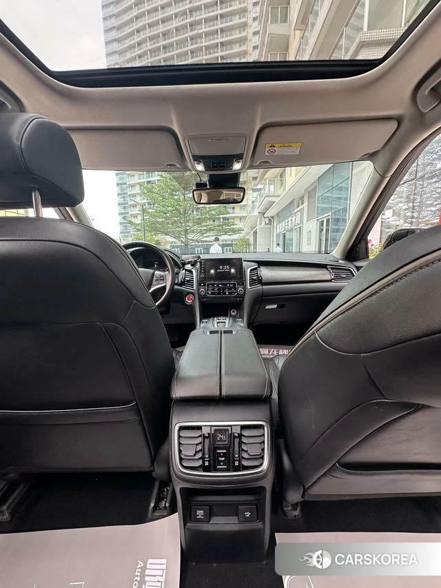 Honda Crown Road 2023 Белый из Китая, фото 3