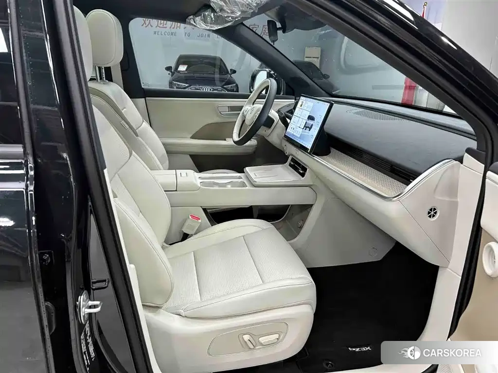 Toyota Platinum Wisdom 3X 2026 Черный из Китая, фото 3