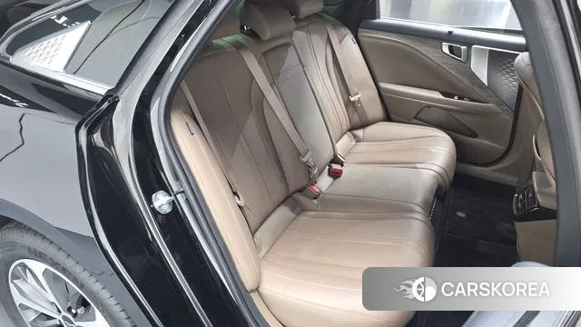 Kia K8 Hybrid 2023 Черный из Кореи, фото 3