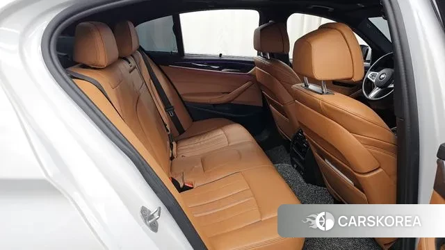 BMW 5 Series (G30) 2022 Белый из Кореи, фото 3