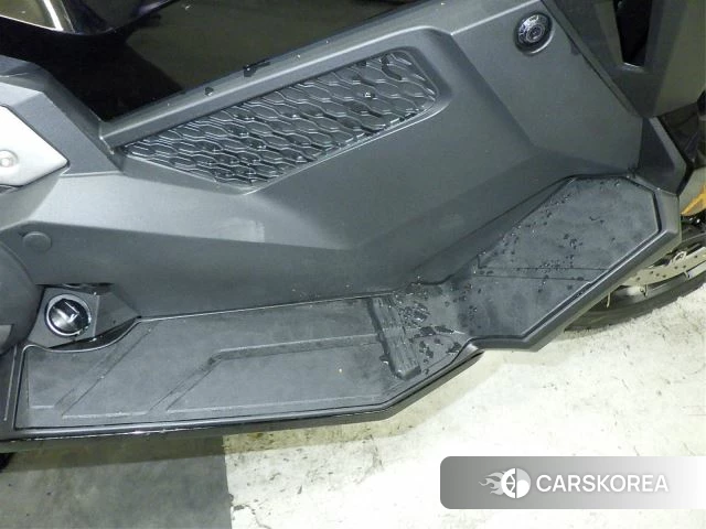 Проданный Honda X-ADV 750 id 4229649 из Японии, фото 3